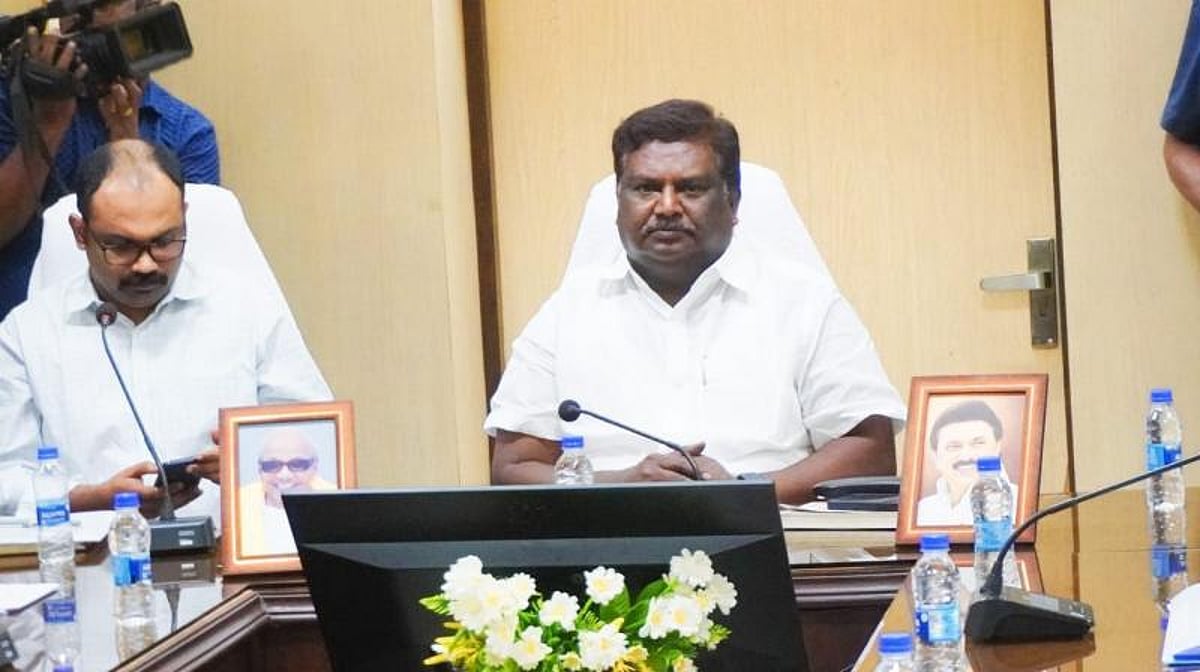 கட்டணமில்லா பேருந்து பயண அட்டைகள்.. அமைச்சர் சிவசங்கர் வெளியிட்ட முக்கியத் தகவல்!