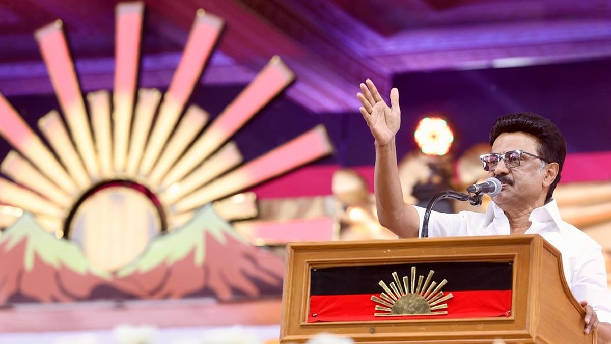 “தலைமுறை தலைமுறையாக போராடி பெற்ற உரிமைகளை, நாமே பறிபோக அனுமதிக்கலாமா?” : கரூரில் முதலமைச்சர் எழுச்சியுரை!