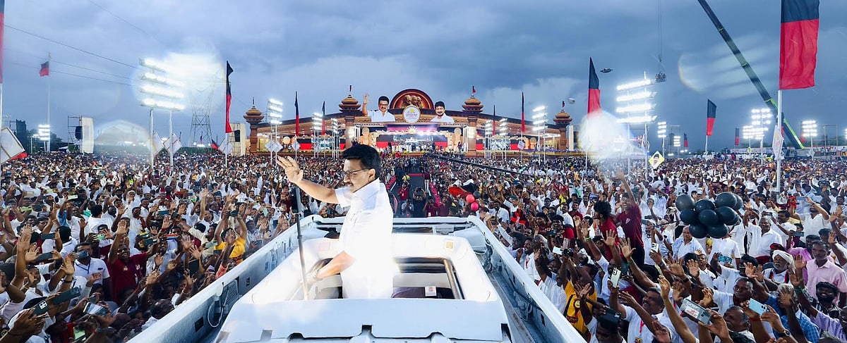 “தலைமுறை தலைமுறையாக போராடி பெற்ற உரிமைகளை, நாமே பறிபோக அனுமதிக்கலாமா?” : கரூரில் முதலமைச்சர் எழுச்சியுரை!