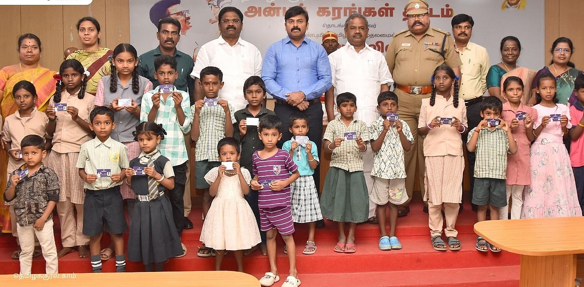 ‘அன்புக்கரங்கள்' திட்டம் :  கருணையின் முதல்வராகக் காட்சி தருகிறார் மு.க.ஸ்டாலின்... முரசொலி புகழாரம் ! 