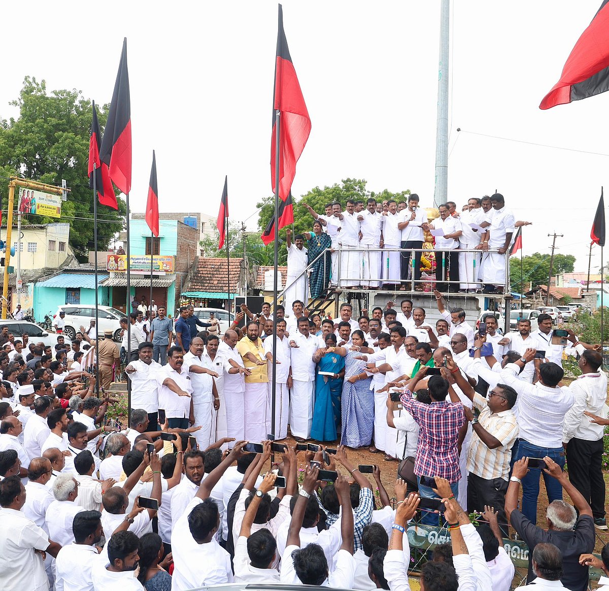 தந்தை பெரியார் பிறந்தநாள் : முதலமைச்சர் மு.க.ஸ்டாலின் தலைமையில்  “சமூக நீதி நாள்” உறுதிமொழி ஏற்பு ! 