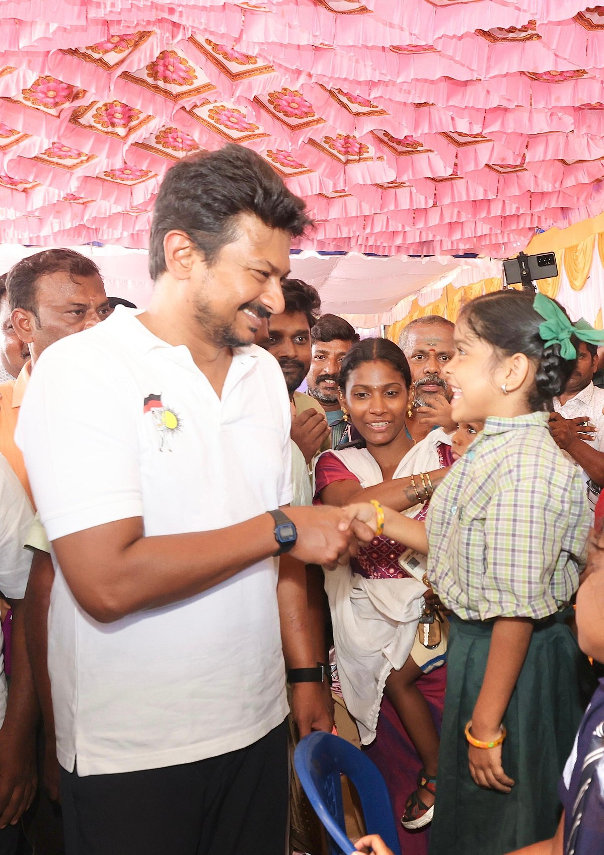 “உங்களுடன் ஸ்டாலின்” முகாம்கள்! : நேரில் சென்று தீர்வுகள் வழங்கினார் துணை முதலமைச்சர் உதயநிதி ஸ்டாலின்!