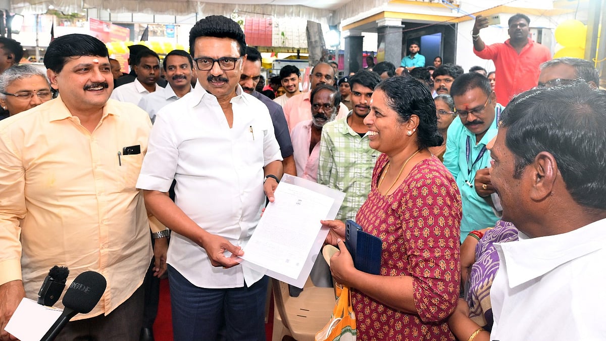 “உங்களுடன் ஸ்டாலின்” முகாம் : திடீர் ஆய்வு மேற்கொண்ட முதலமைச்சர் மு.க.ஸ்டாலின் - பாராட்டிய மக்கள்!