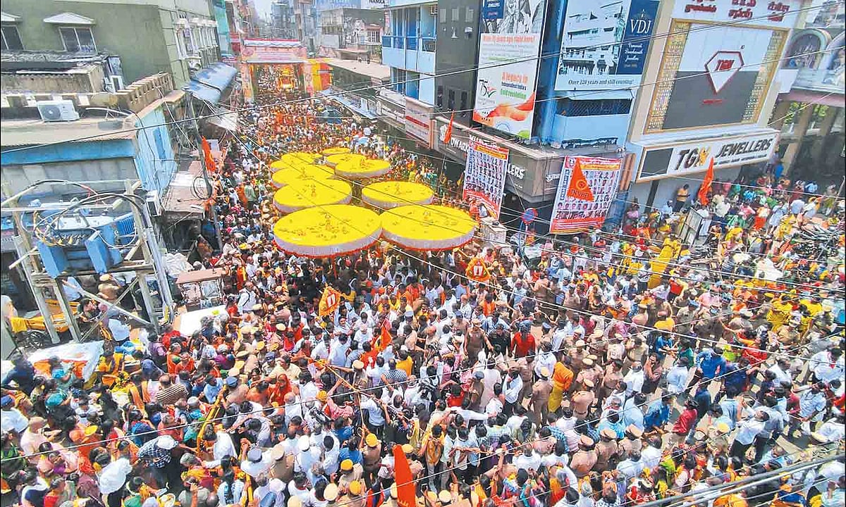 திருப்பதி திருக்குடை ஊர்வலம்... சென்னையின் முக்கிய இடங்களில் போக்குவரத்து மாற்றம்... விவரம் உள்ளே ! 
