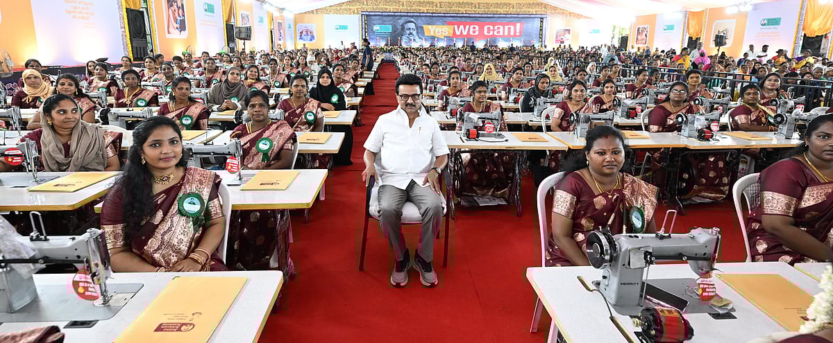 “படிக்க வேண்டிய, பயிற்சிபெற வேண்டிய கடமை உங்களுக்கு இருக்கிறது!” : மாணவர்களிடையே முதலமைச்சர் பேச்சு!  