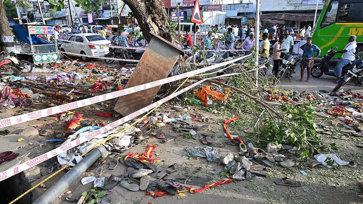 "நடிகர் விஜயின் குரூர மனோபாவம்தான் இந்த மாபெரும் பேரழிவுக்குக் காரணம்" - காட்டமாக விமர்சித்த முரசொலி ! 