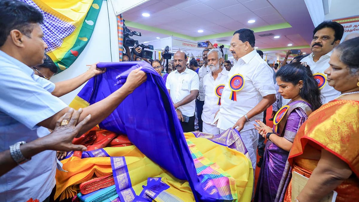 “தேசிய கைத்தறி கண்காட்சி 2025!” -  30% முதல் 50% வரை சிறப்புக் கழிவு! : எங்கு? எப்போது? 