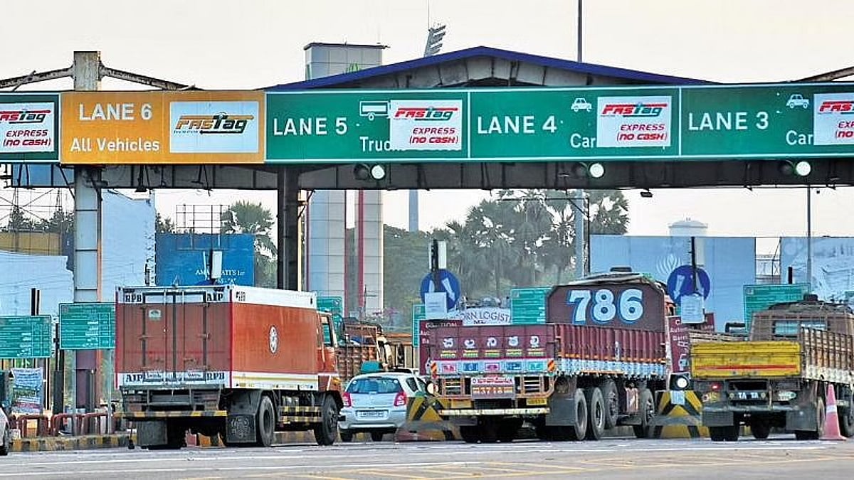 வாகன ஓட்டிகள் கவனத்திற்கு... சுங்கக்கட்டணம் முறையில் மாற்றம்... Fastag இல்லையென்றால் இருமடங்கு கட்டணம்!