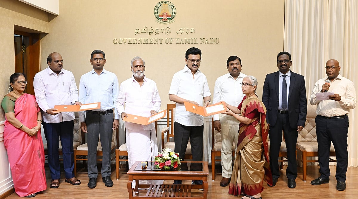 திருக்கோயில்களில் பணிபுரிந்து ஓய்வுபெற்ற பணியாளர்களுக்கு ஓய்வூதியம் உயர்வு! : விவரம் உள்ளே!