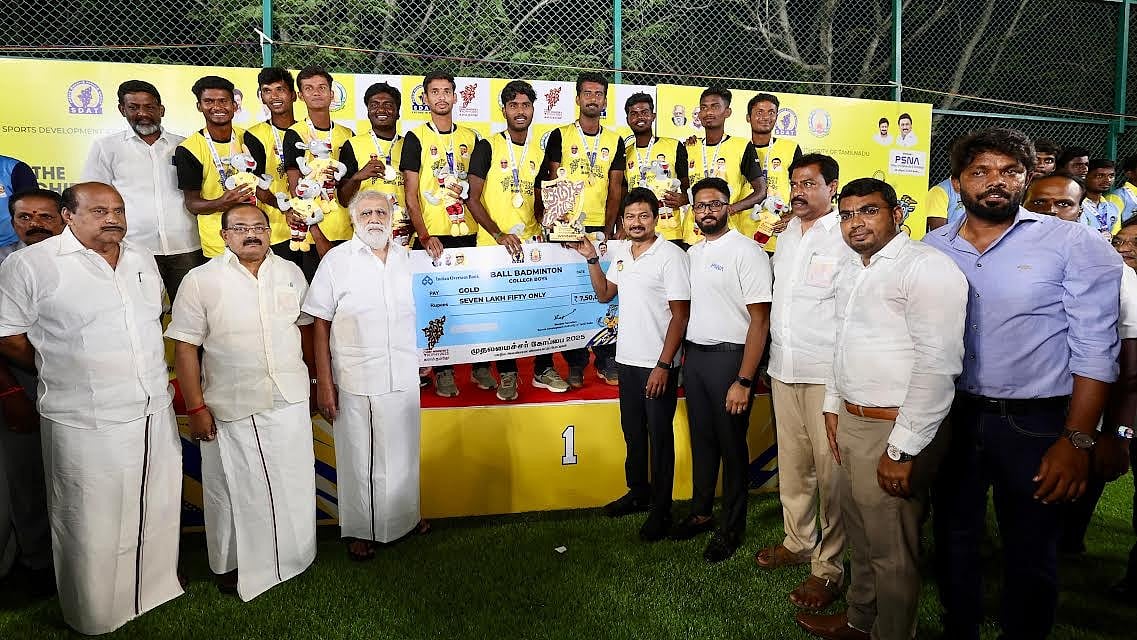 முதலமைச்சர் கோப்பை : ‘பூப்பந்து விளையாட்டு’ போட்டியில் வெற்றி பெற்றவர்களுக்கு ரூ.30 லட்சம் பரிசுத்தொகை!