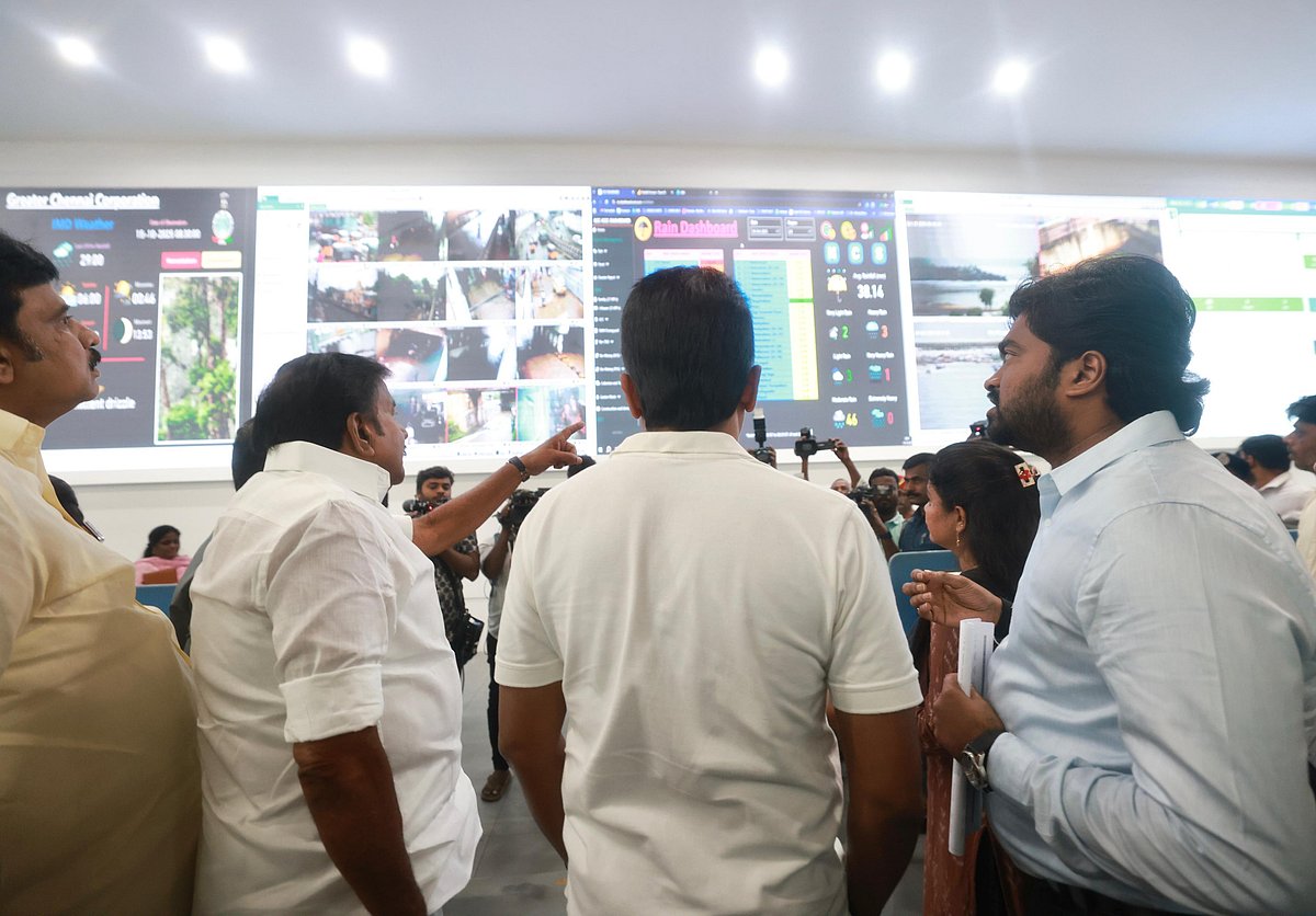 “பொதுமக்களின் புகார்களுக்கு உடனுக்குடன் நடவடிக்கை எடுக்க வேண்டும்!” : துணை முதலமைச்சர் அறிவுறுத்தல்!