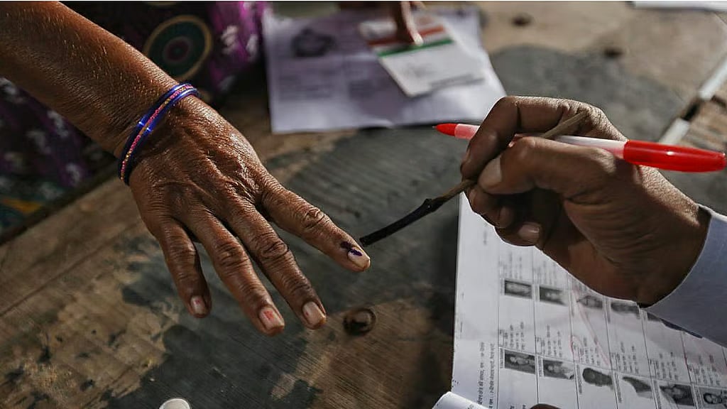 வாக்கு திருட்டு : ஒரு போலி விண்ணப்பத்திற்கு ரூ.80 - சிறப்பு புலனாய்வு குழு விசாரணையில் அம்பலம்!