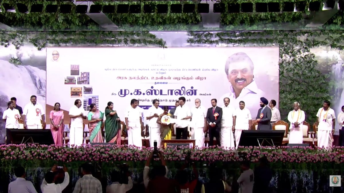 சொந்தமாக வீடு… கலைஞர் கனவு இல்ல திட்டத்தில் பெரும் சாதனை - 1 இலட்சமாவது பயனாளிக்கு சாவி வழங்கிய முதல்வர்!