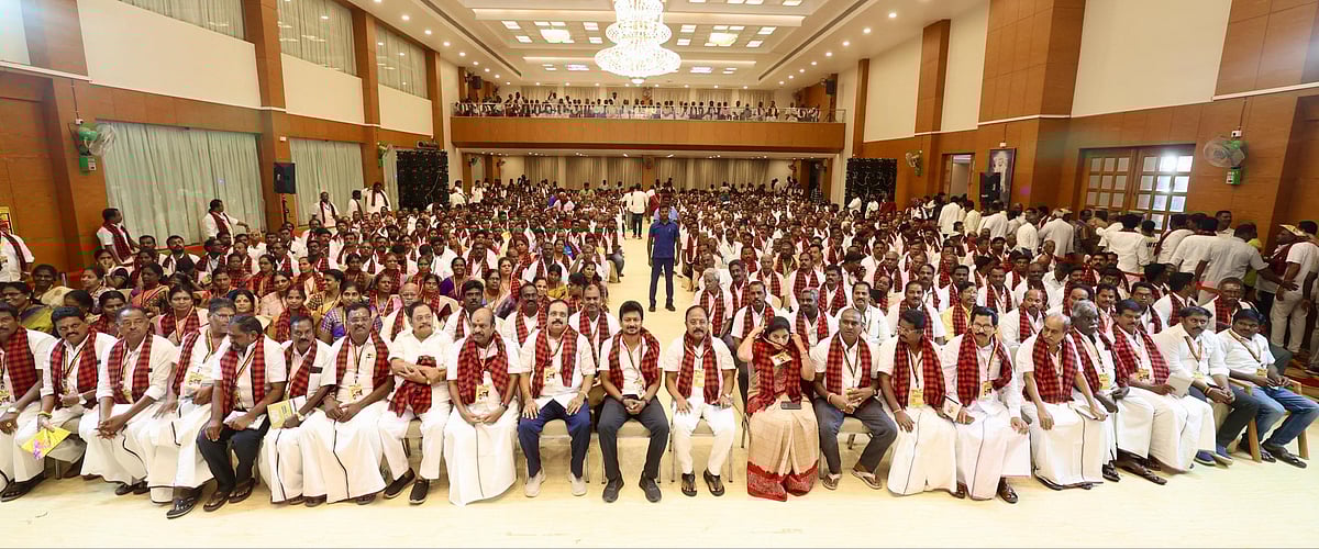 “கால்களில் விழுந்து பழக்கப்பட்டவர் எடப்பாடி பழனிசாமி!” : துணை முதலமைச்சர் உதயநிதி ஸ்டாலின் விமர்சனம்!