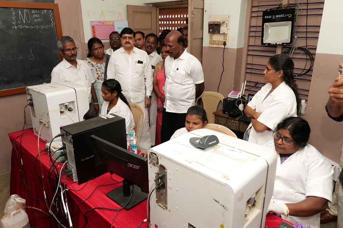 நலம் காக்கும் ஸ்டாலின்: மருத்துவ முகாமில் தொடர்ந்து பயனுரும் வெளி மாநிலத்தவர்கள்- அமைச்சர்  மா.சு பதிலடி!