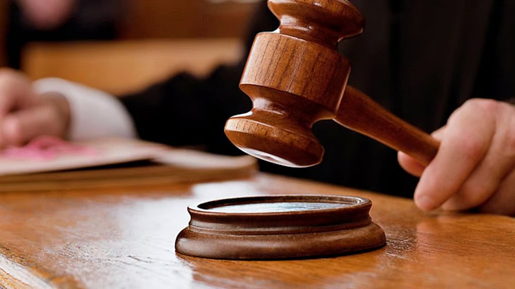 மாட்டிறைச்சி வைத்திருந்ததற்காக 3 பேருக்கு ஆயுள் தண்டனை! : குஜராத் நீதிமன்றத்தின் அதிர்ச்சி தீர்ப்பு!