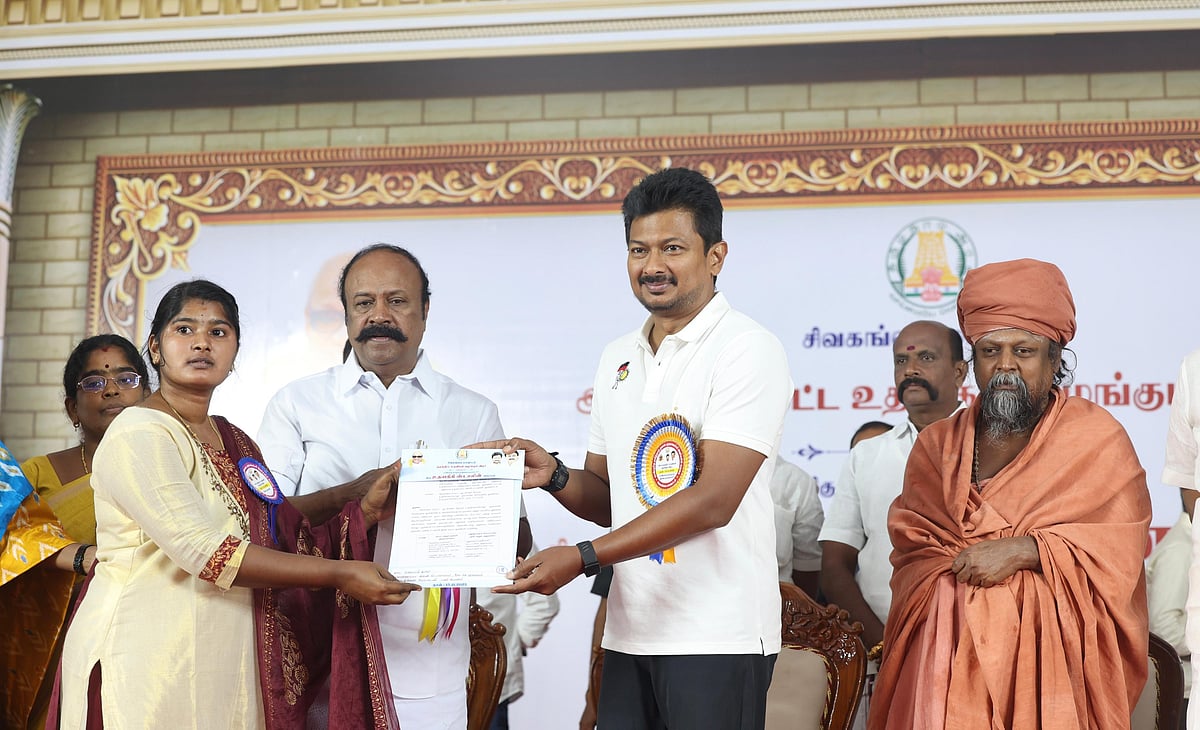 சிவகங்கை மாவட்டம் :
8,301 பயனாளிகளுக்கு ரூ.88.37 கோடி மதிப்பீட்டில் நலத்திட்ட உதவிகள்!