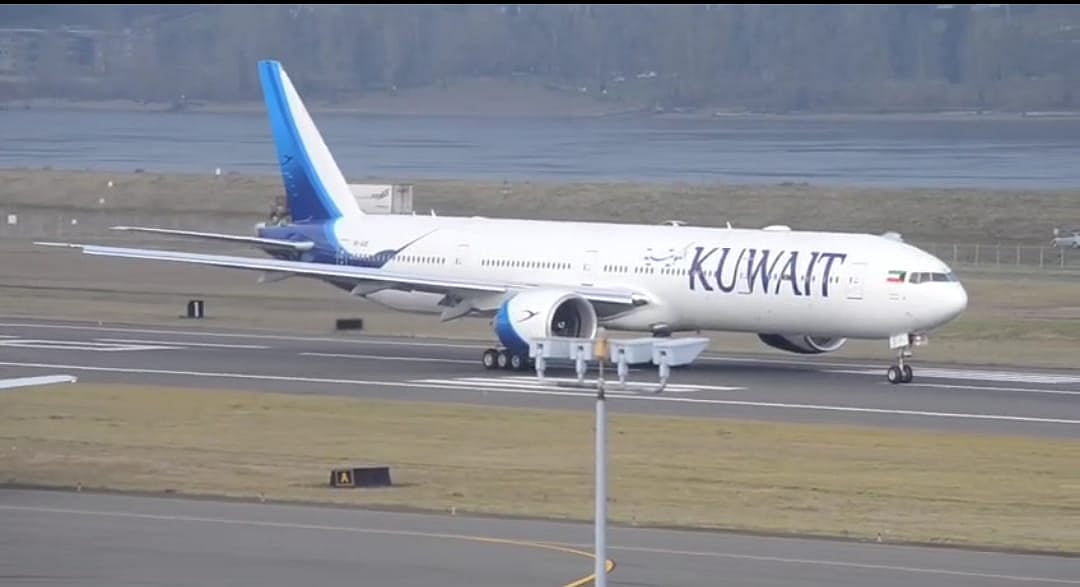 187 பயணிகளுடன் சென்னை வந்த விமானத்தில் திடீர் கோளாறு... விமானியின் சாதுரியத்தால் அவசரமாக தரையிறக்கம் !