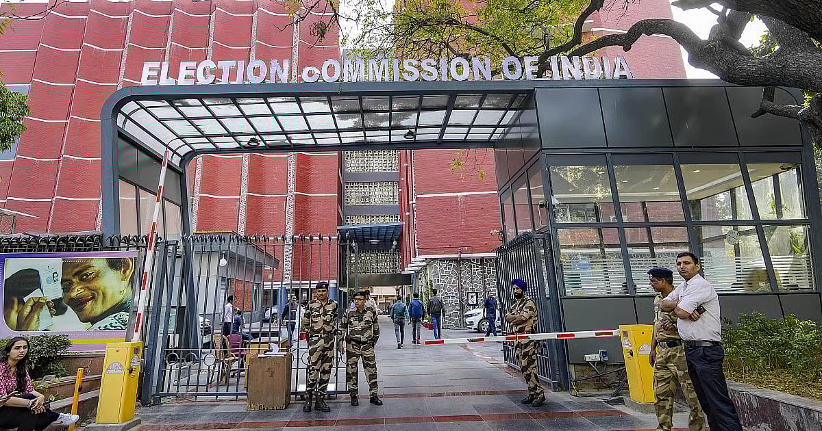 அரசு அலுவலர்களை தற்கொலைக்கு தள்ளும் SIR : தேர்தல் ஆணையத்திற்கு முரசொலி கண்டனம்!