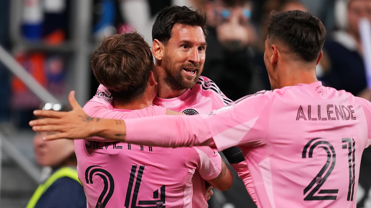 வரலாறு படைத்த மெஸ்ஸி... உலகில் யாரும் செய்யாத சாதனையை செய்து அசத்தல்... விவரம் உள்ளே ! 