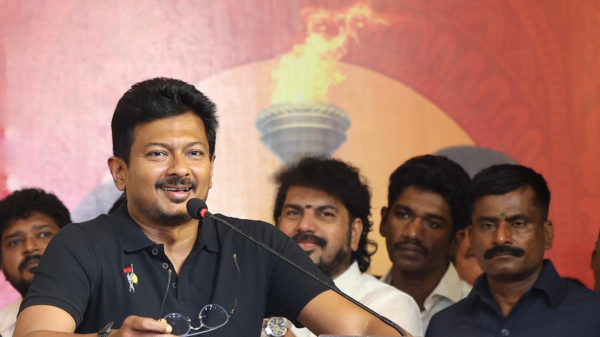 "வெல்வோம் 200! படைப்போம் வரலாறு அதுவே என் பிறந்தநாள் வாழ்த்துச் செய்தி" : துணை முதலமைச்சர் உதயநிதி!