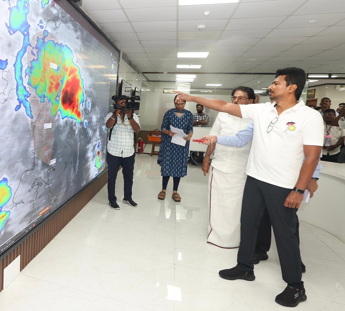 டிட்வா புயல் எச்சரிக்கை... நள்ளிரவில் ஆய்வு பணிகளை மேற்கொண்ட துணை முதலமைச்சர் உதயநிதி ஸ்டாலின் !