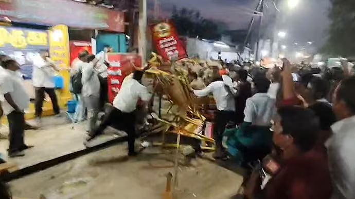 திருப்பரங்குன்றம் சிக்கந்தர் தர்கா இந்துக் கோயிலா? -  பரவும் வதந்திக்கு TN Fact Check விளக்கம்!