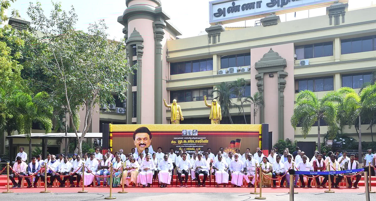 முதலமைச்சர் மு.க.ஸ்டாலின் முன்னிலையில் தி.மு.க.வில் இணைந்த மாற்றுக் கட்சியினர்! : முழு விவரம் உள்ளே!