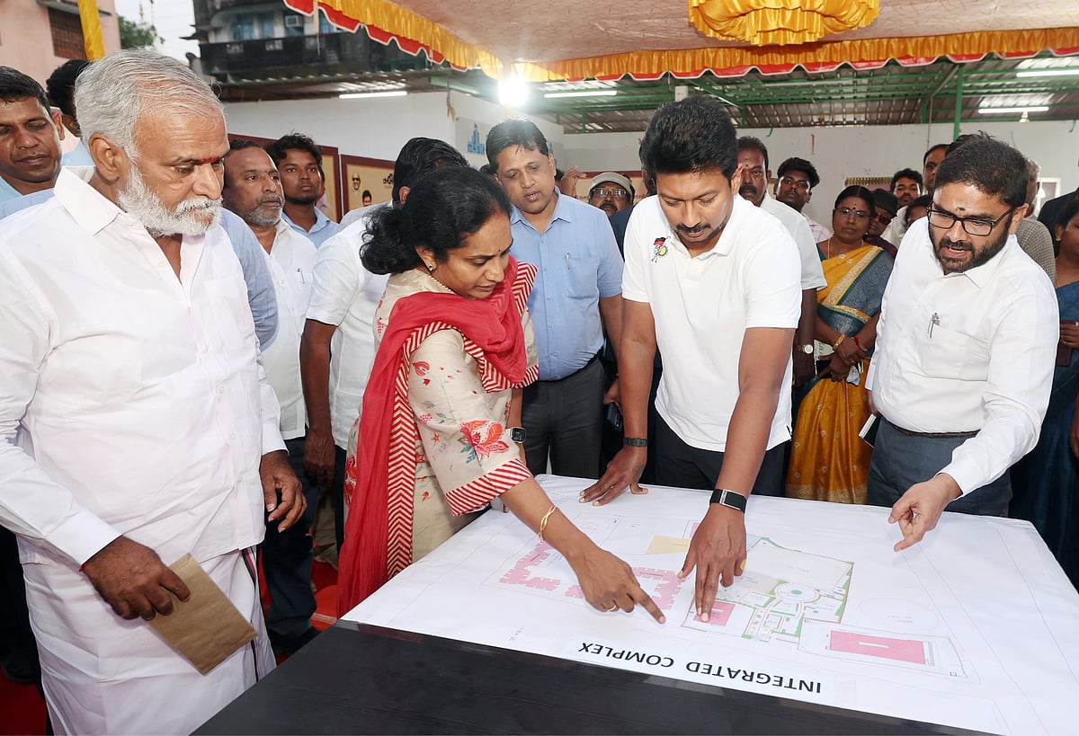 ரூ.165 கோடியில் கட்டப்பட்டு வரும் 700 புதிய அடுக்குமாடி குடியிருப்புகள்! : உதயநிதி ஸ்டாலின் நேரில் ஆய்வு!