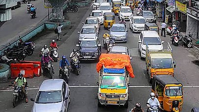 தமிழ்நாட்டில் 2025 ஆம் ஆண்டு 21 லட்சம் வாகனங்கள் பதிவு : கடந்த ஆண்டை விட 8.4%   வாகனங்கள் விற்பனை!