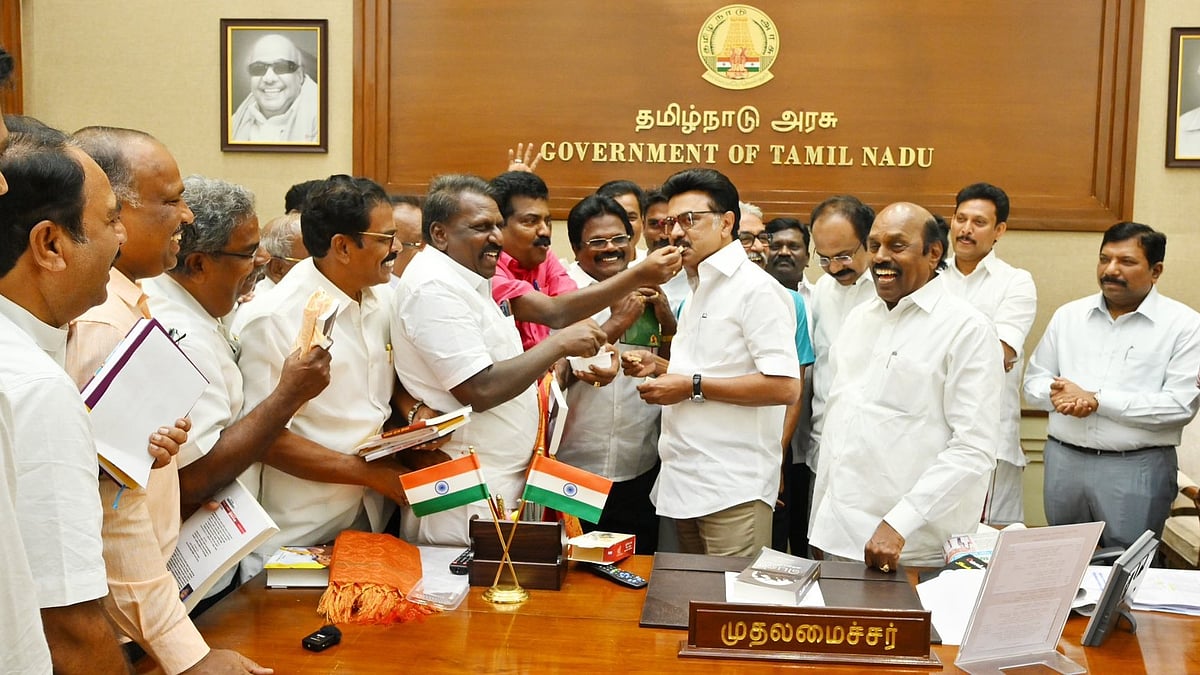 தமிழ்நாடு உறுதியளிக்கப்பட்ட ஓய்வூதியத் திட்டம் : முதலமைச்சருக்கு அரசு ஊழியர்கள் & ஆசிரியர்கள் நன்றி!