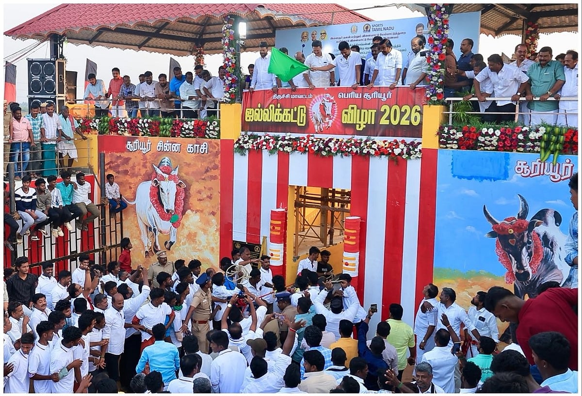 “இதில் எனக்கு கூடுதல் பெருமை!” : சூரியூரில் ஜல்லிக்கட்டு மைதானத்தை திறந்து வைத்து துணை முதலமைச்சர் உரை!