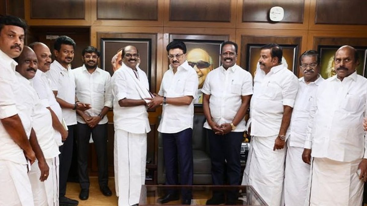 முதலமைச்சர் மு.க.ஸ்டாலின் முன்னிலையில் தி.மு.க-வில் இணைந்தார் வைத்திலிங்கம்!