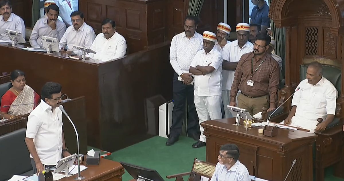 “அரசு ஊழியர்களின் கோரிக்கைகள் நிச்சயம் நிறைவேற்றப்படும்! கவலையும் பட வேண்டாம்!” : முதலமைச்சர் உறுதி!