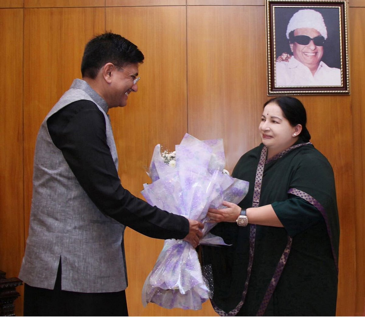 “ஜெயலலிதா பற்றி பியூஸ் என்ன சொன்னார்?” : வரலாற்றை மறக்கலாமா? - கோயலுக்கு பதிலடி கொடுத்த ‘முரசொலி’ !