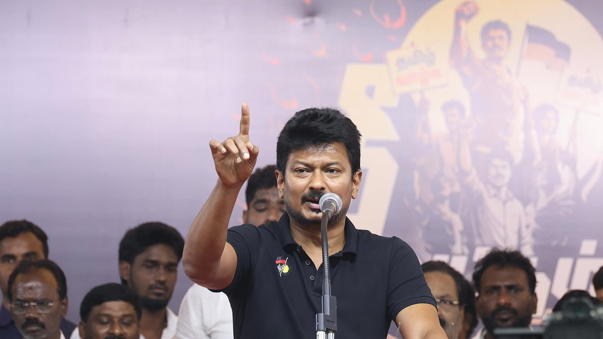 “இந்தியைத் திணிக்கிற பாசிஸ்டுகளுக்கு என்றைக்கும் தி.மு.க ஆபத்தான கட்சிதான்” : துணை முதலமைச்சர் உதயநிதி !