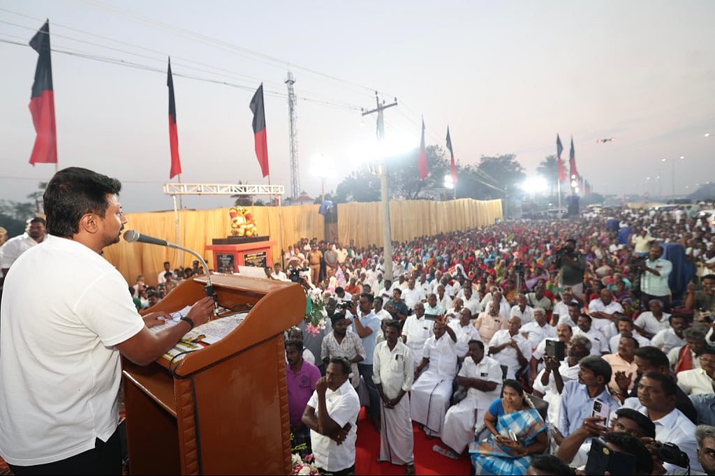 “கலைஞர் ஒரு வரலாற்றுப் பதிவு! அவரை யாராலும் முறியடிக்க முடியாது!” : தஞ்சையில் உதயநிதி ஸ்டாலின் பேச்சு!