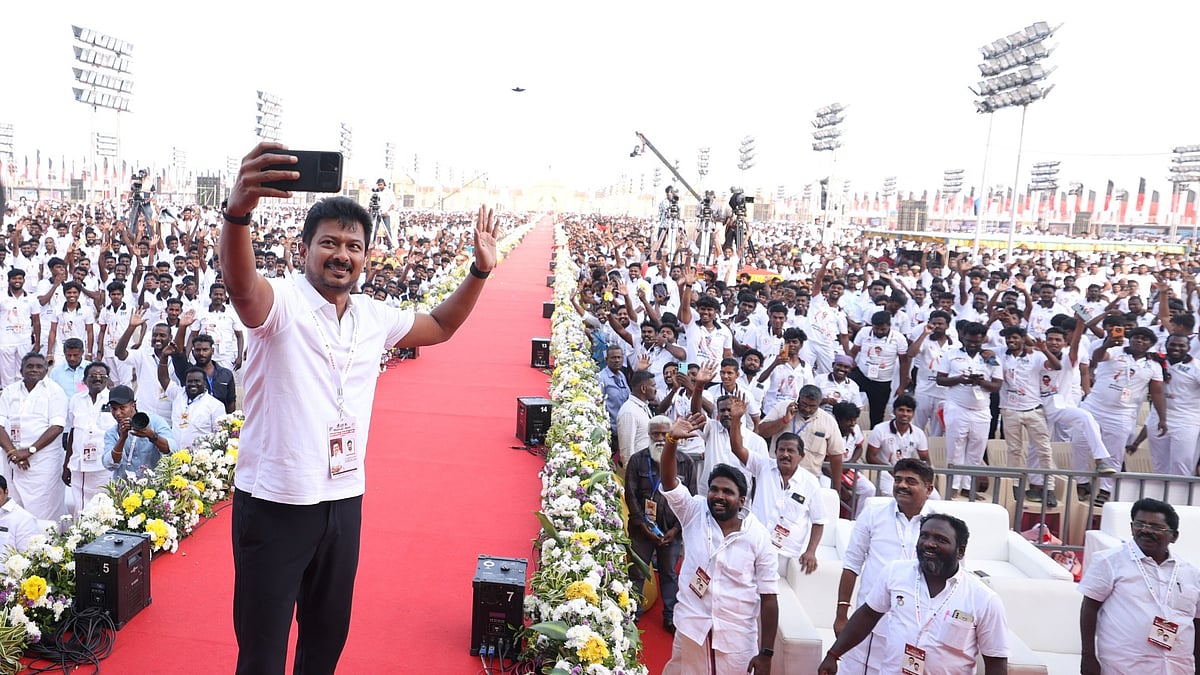 “பாசிச சக்திகளிடமிருந்து தமிழ்நாட்டை காப்பாற்ற   இளைஞர் அணி எப்போதும் தயார்” : துணை முதலமைச்சர் உதயநிதி !