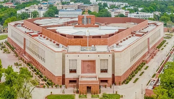 “தமிழ்நாட்டில் உள்ள ITI-க்களை மேம்படுத்த ஒதுக்கிய நிதி விவரம் என்ன?” : தி.மு.க எம்.பி-க்கள் கேள்வி!