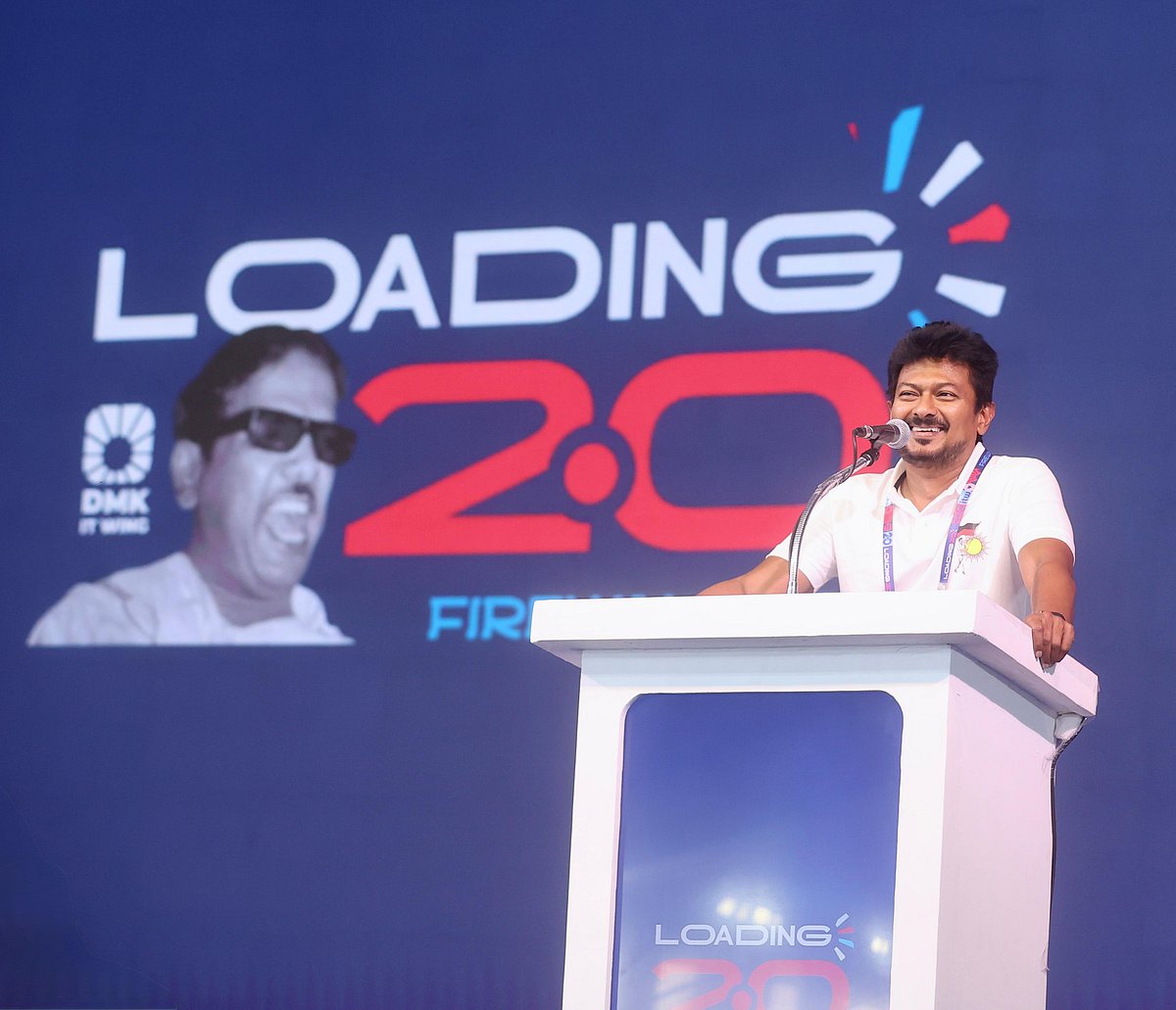 “இந்த மாதிரி கோமாளி கூட்டத்தோடலாம் நாம சண்டைபோட வேண்டியிருக்கு...” - துணை முதலமைச்சர் கலகல பேச்சு!