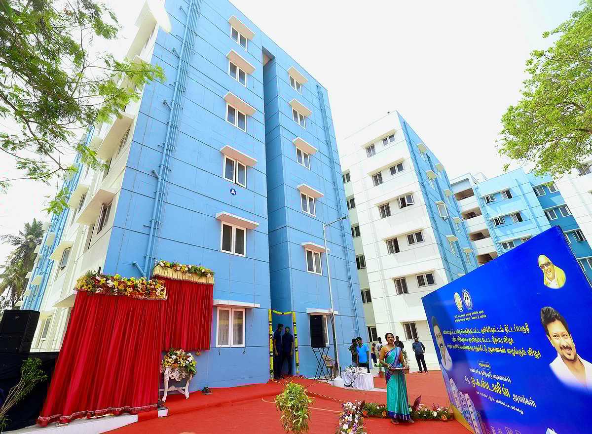 வரலாற்றில் முதல்முறையாக.. 5,367 அடுக்குமாடி குடியிருப்புகள்.. ஒரே நாளில் திறந்து வைத்து அசத்திய முதல்வர்!