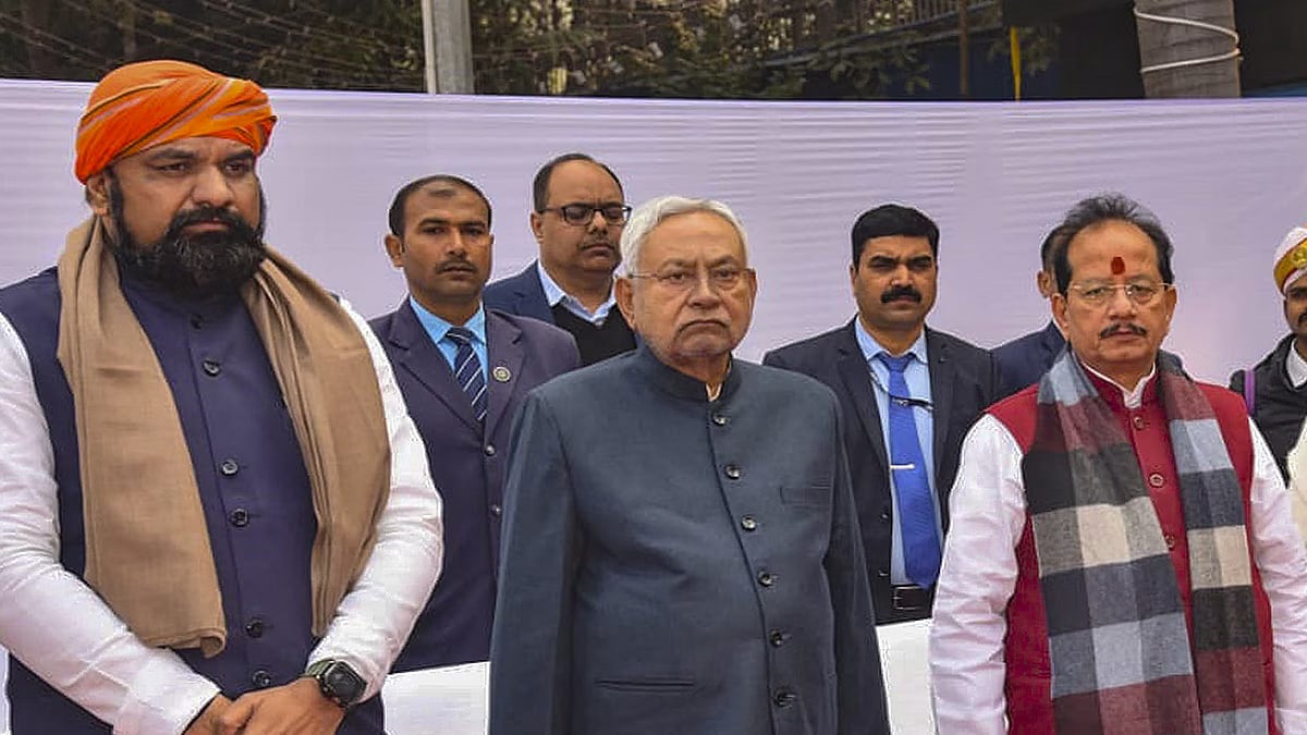 சாம்ராட் சவுத்ரி, நிதிஷ்குமார், விஜயகுமார் சின்ஹா