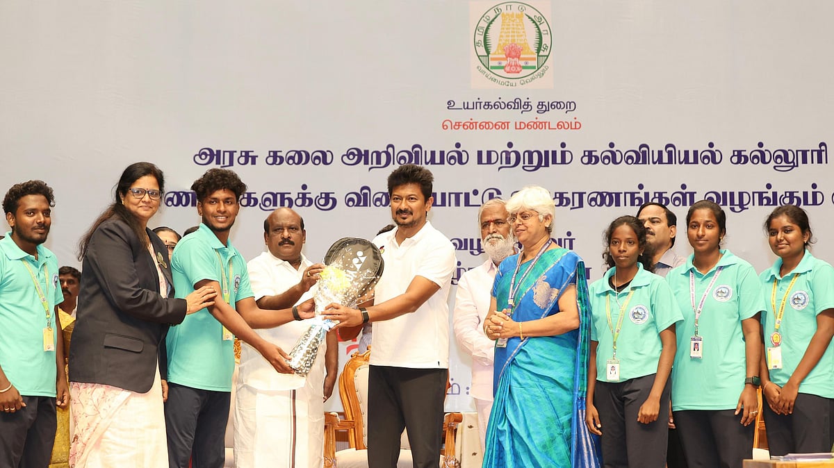 உங்கள் எதிர்காலத்திற்கு நாங்கள் கேரன்டி! 300 வீரர்களுக்கு அரசு வேலை வழங்கி சாதனை:துணை முதலமைச்சர் பேச்சு!