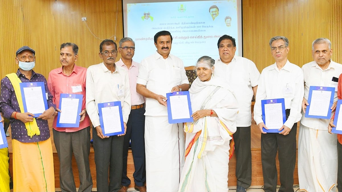 100 அகவை முதிர்ந்த தமிழறிஞர்களுக்கு நிதியுதவி ஒப்பளிப்பு அரசாணை! : அமைச்சர் மு.பெ.சாமிநாதன் வழங்கினார்!