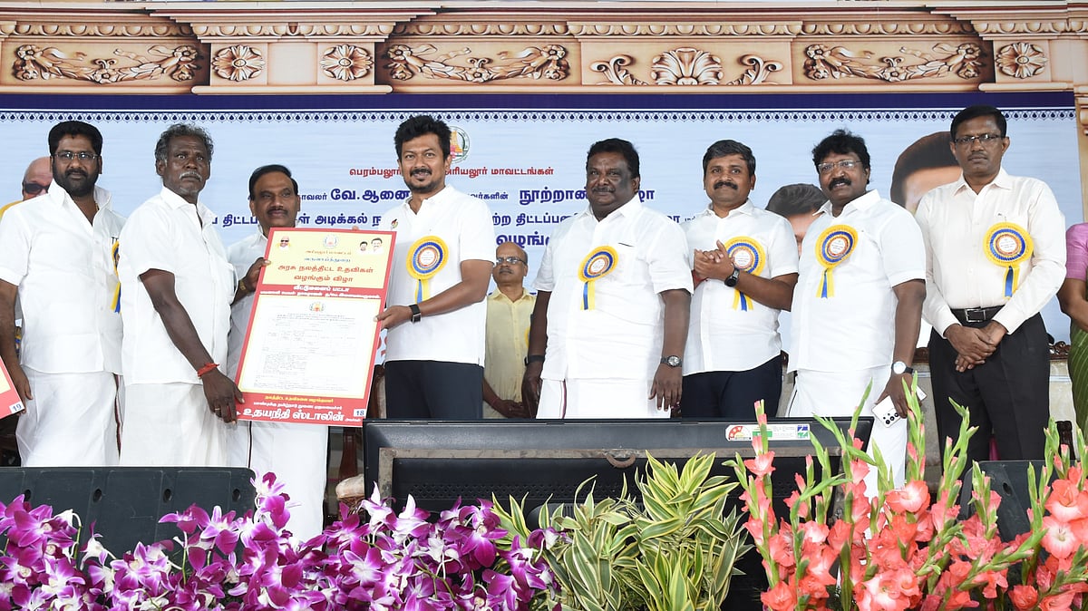 சமூக நீதிக்காவலர் வே.ஆனைமுத்து புகைப்படக் கண்காட்சி… நலத்திட்ட உதவிகள் வழங்கினார் துணை முதலமைச்சர்!