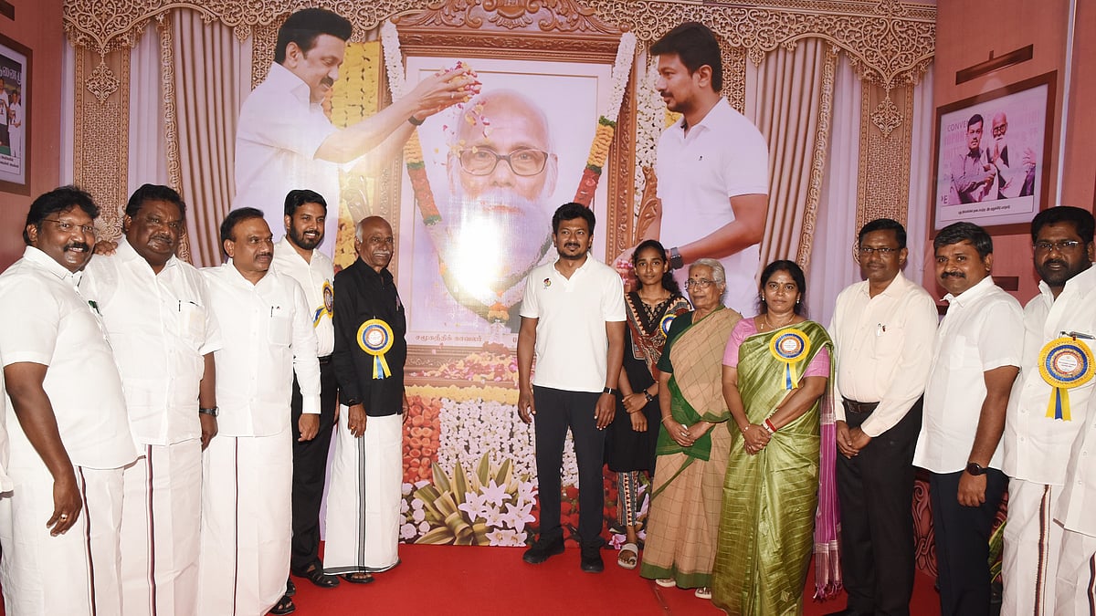 சமூக நீதிக்காவலர் வே.ஆனைமுத்து புகைப்படக் கண்காட்சி… நலத்திட்ட உதவிகள் வழங்கினார் துணை முதலமைச்சர்!