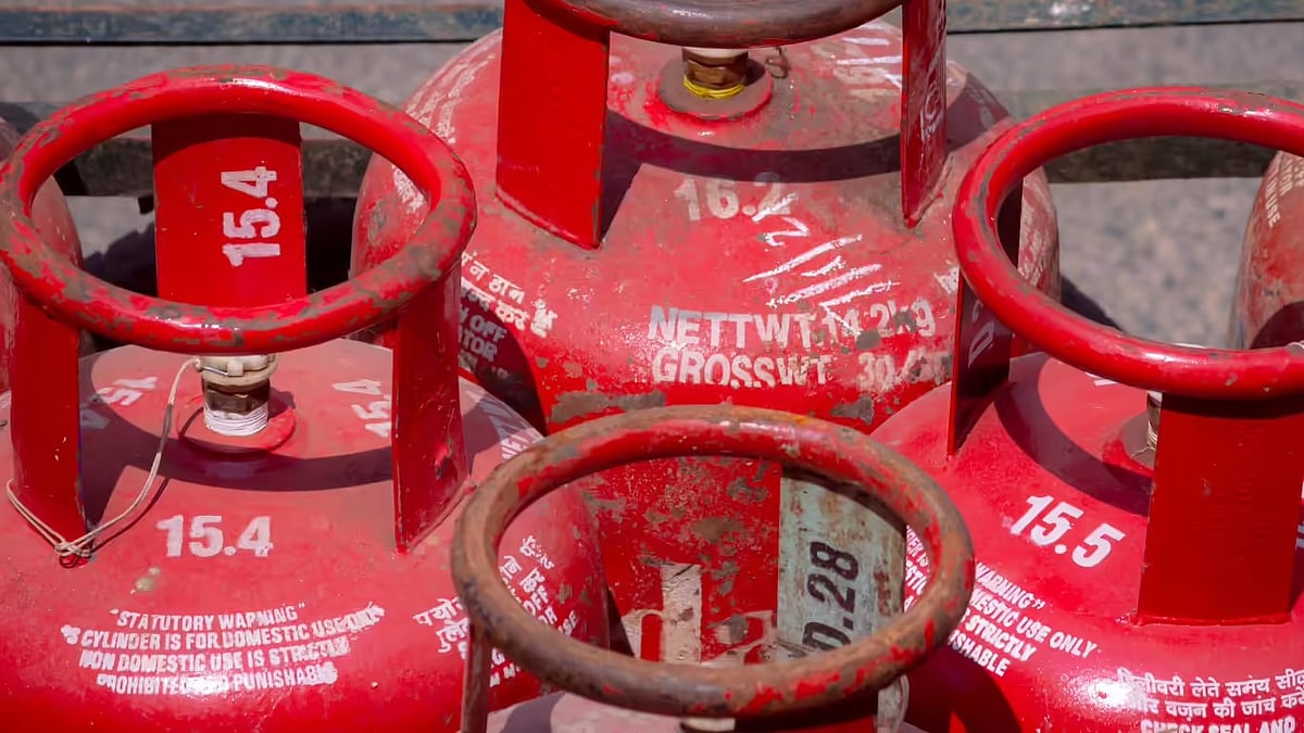 சிலிண்டர் தட்டுப்பாடு... மின்சாரம் யூனிட்டிற்கு ரூ.2 மானியம்... சலுகைகளை அறிவித்த முதலமைச்சர்!