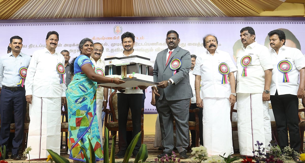 “100 கி.மீ தூரத்திற்கு அரசுப் பேருந்துகளில் கட்டணமின்றி பயணம்!” : கிருஷ்ணகிரியில் துணை முதலமைச்சர் உரை!