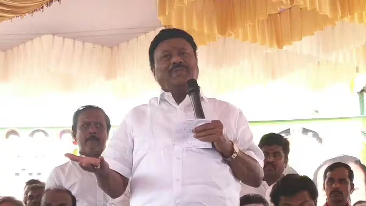 ச்சீ... பெண்களை இழிவு செய்யும் அதிமுக நிர்வாகிகள்.. வேடிக்கை பார்க்கும் அதிமுக - பாஜக பெண் உறுப்பினர்கள்!