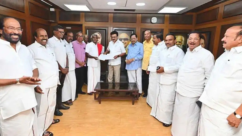 CPM, CPI கட்சிகள் போட்டியிடும் தொகுதிகள் என்ன? : முழு விவரம் இதோ!